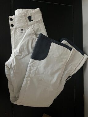 White SNOWBOARD/SKI Snow Pants with Contrast Navy Panels